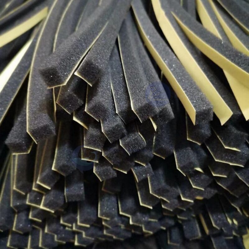 Thanh xốp PU 1 mặt dính Density 25 +-2