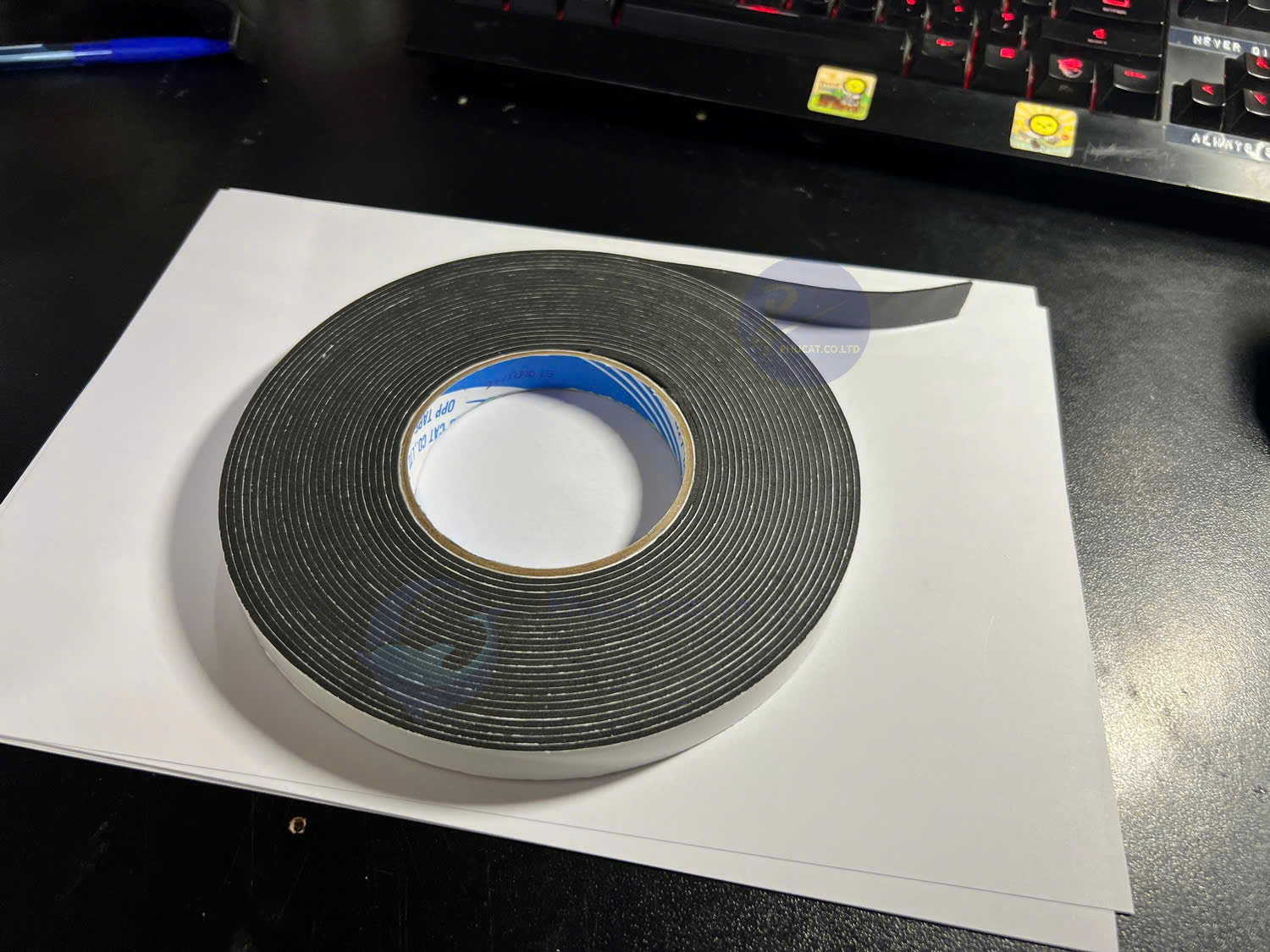 Băng dính xốp đen 2 mặt dày 2mm Chịu nước chịu lạnh Băng dính xốp đen 2 mặt dày 2mm Chịu nước chịu lạnh